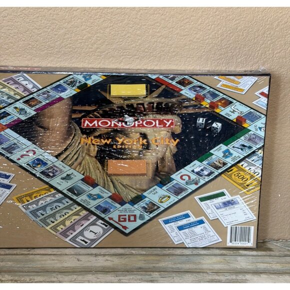 1998 Monopoly New York City Edition Board Game Statue of Liberty Box NEW Sealed - Picture 7 of 10